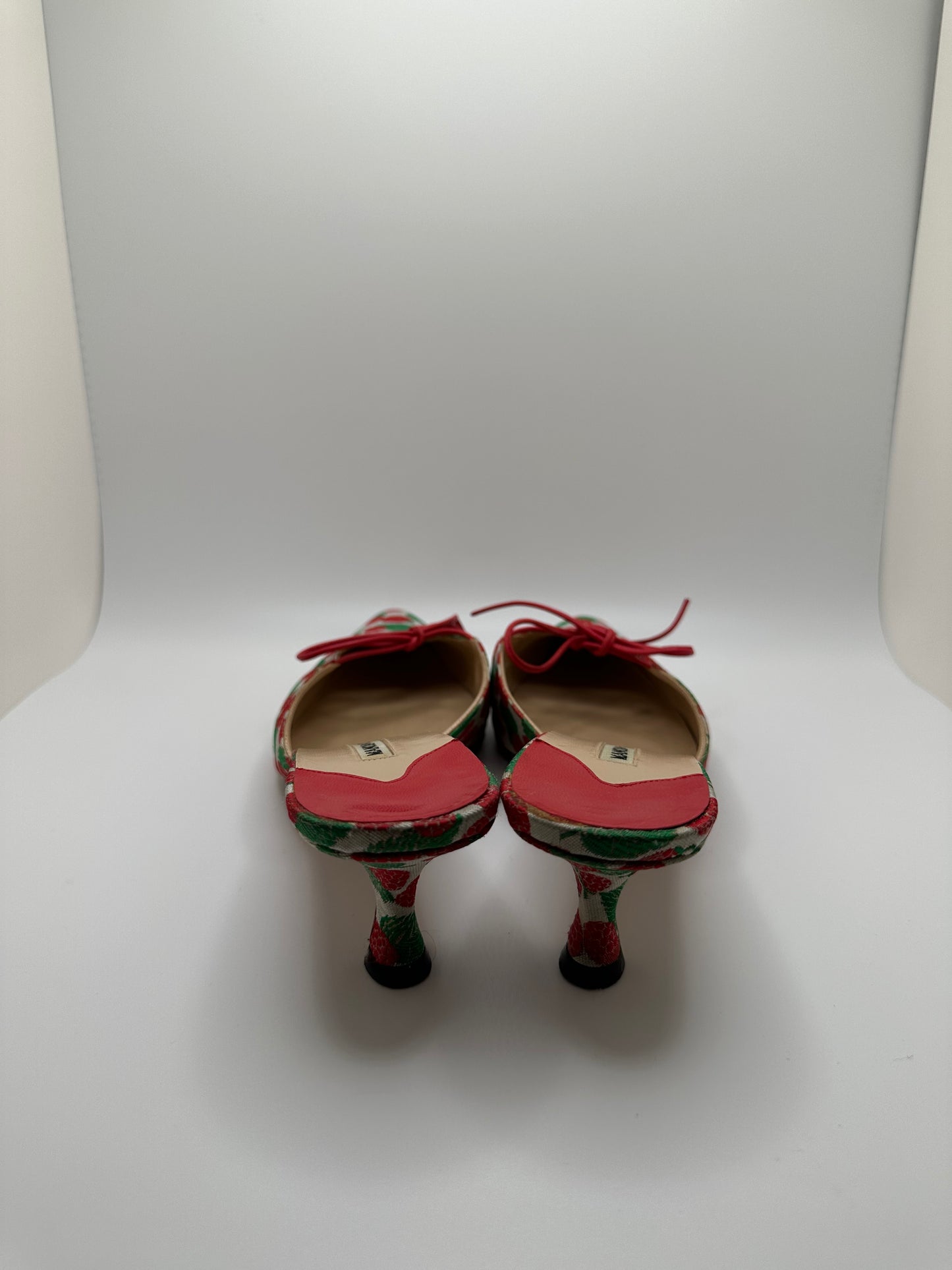 MANOLO BLAHNIK HEELS EU37.5