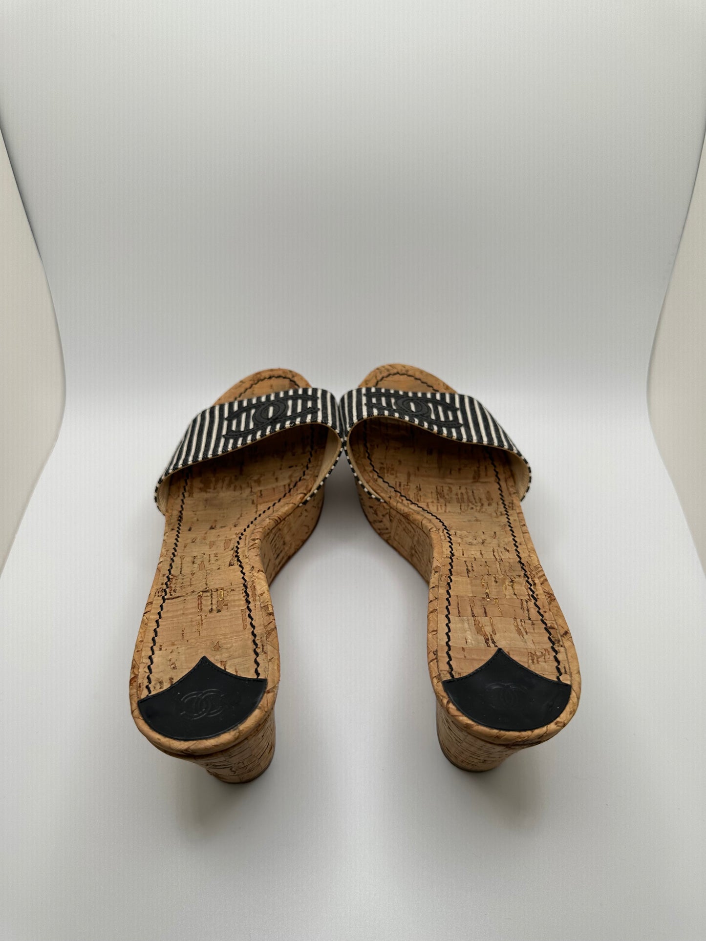 CHANEL WEDGES EU39.5