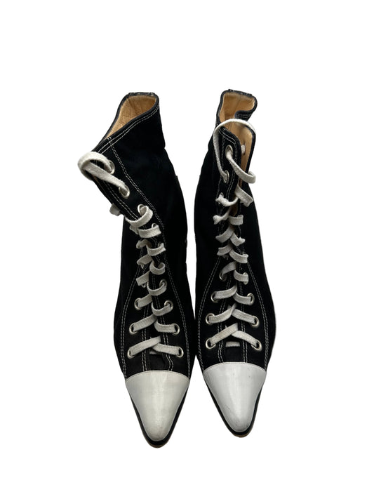 MANOLO BLAHNIK BOOTIES EU37