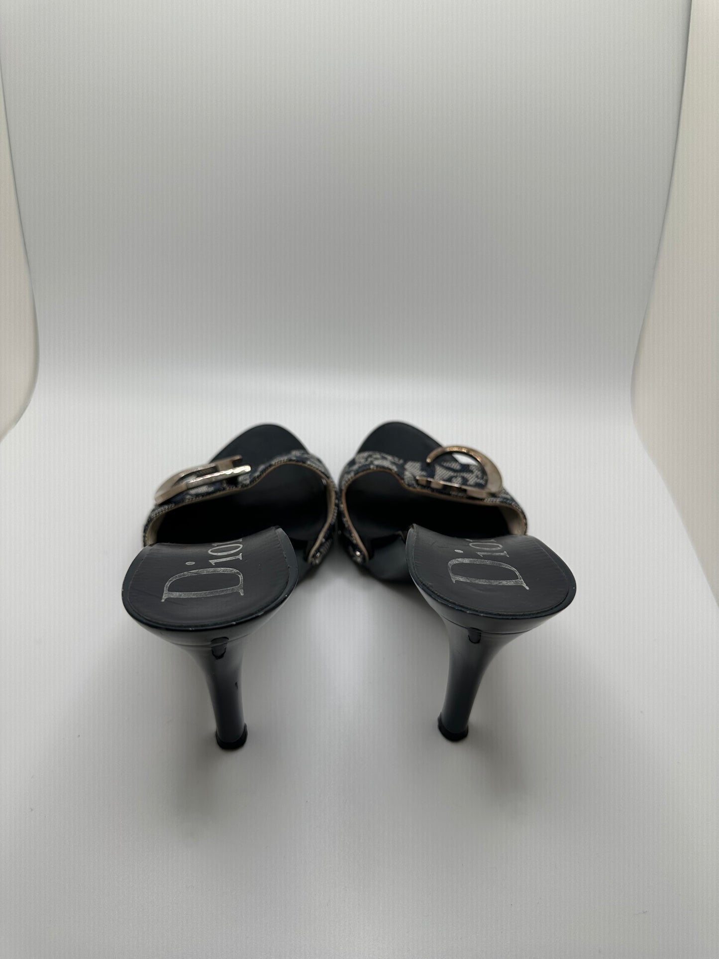 CHRISTIAN DIOR HEELS EU38.5
