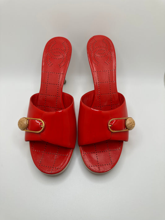CHANEL HEELS EU39