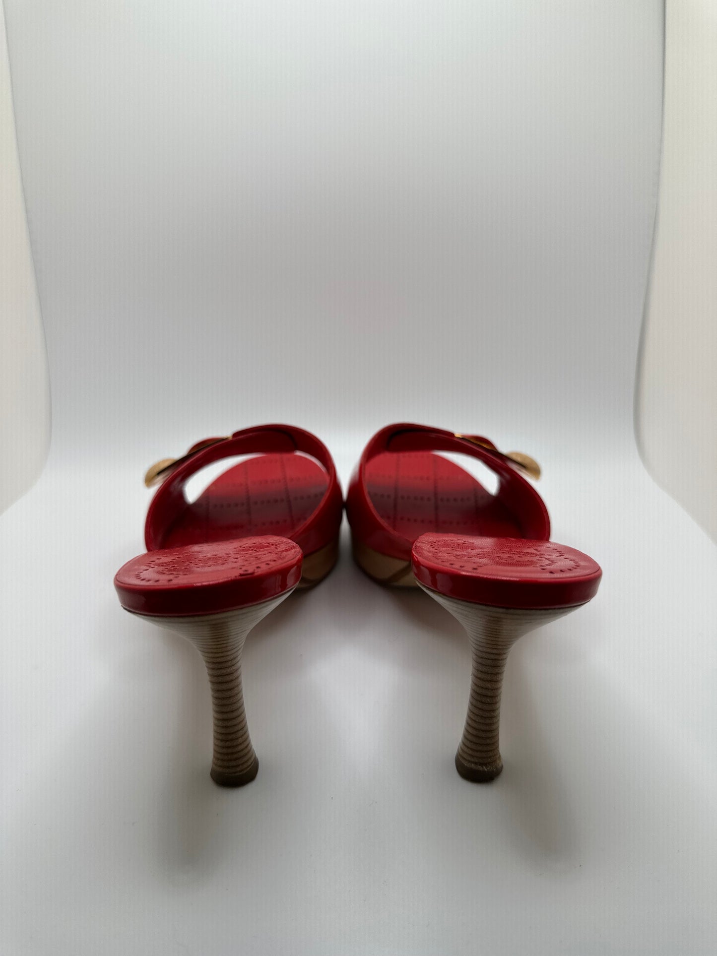 CHANEL HEELS EU39