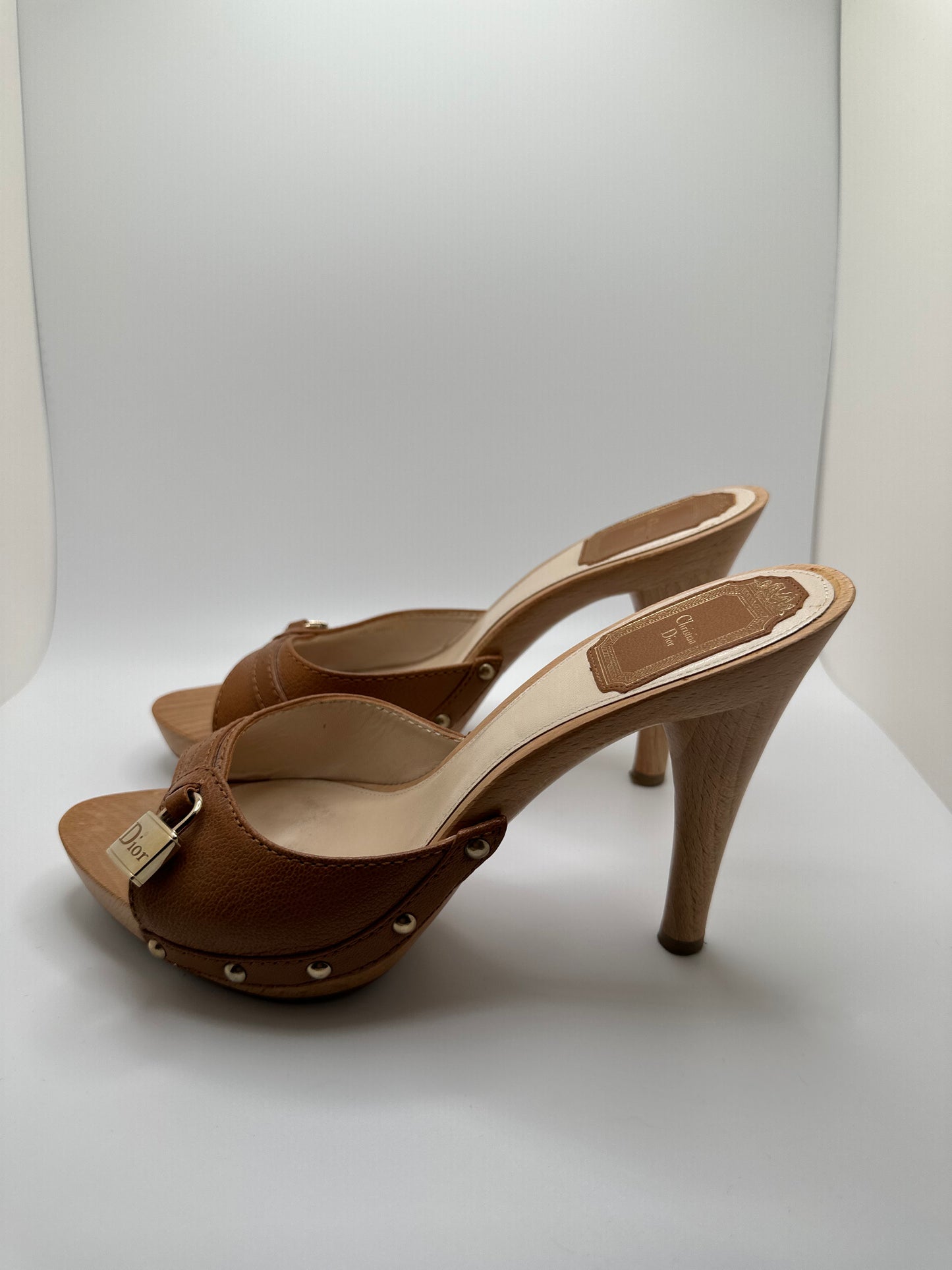 CHRISTIAN DIOR HEELS EU38