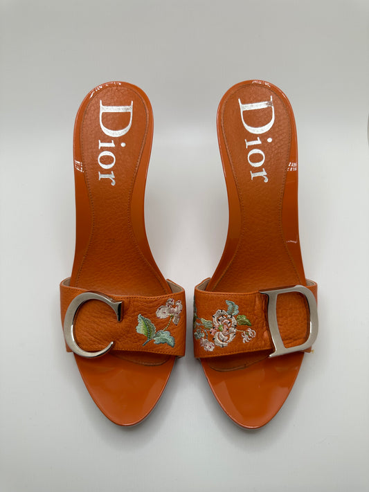 CHRISTIAN DIOR HEELS EU38
