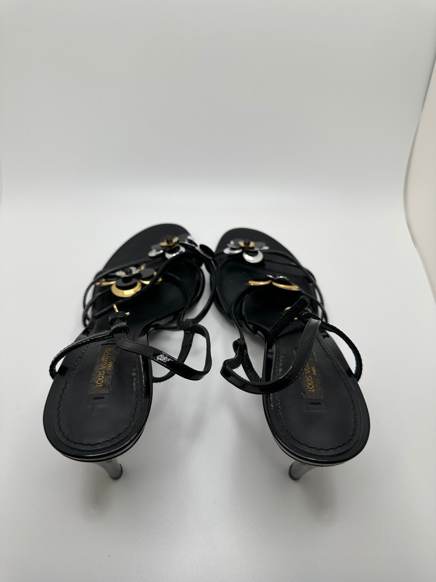 LOUIS VUITTON HEELS EU38.5